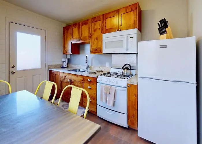 Downtown Cozy Home Base - Purple Sage 3
